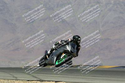 media/Apr-10-2022-SoCal Trackdays (Sun) [[f104b12566]]/Turn 9 (130pm)/